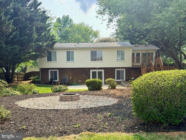 Building Photo - 8487 Inspiration Ave