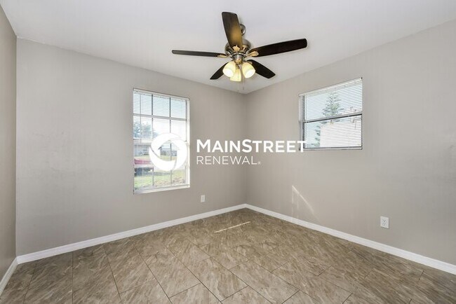 Building Photo - 3 Bedroom Pet-Friendly Home in CAPE CORAL,...