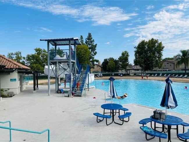 Building Photo - 28937 Biarritz Ct