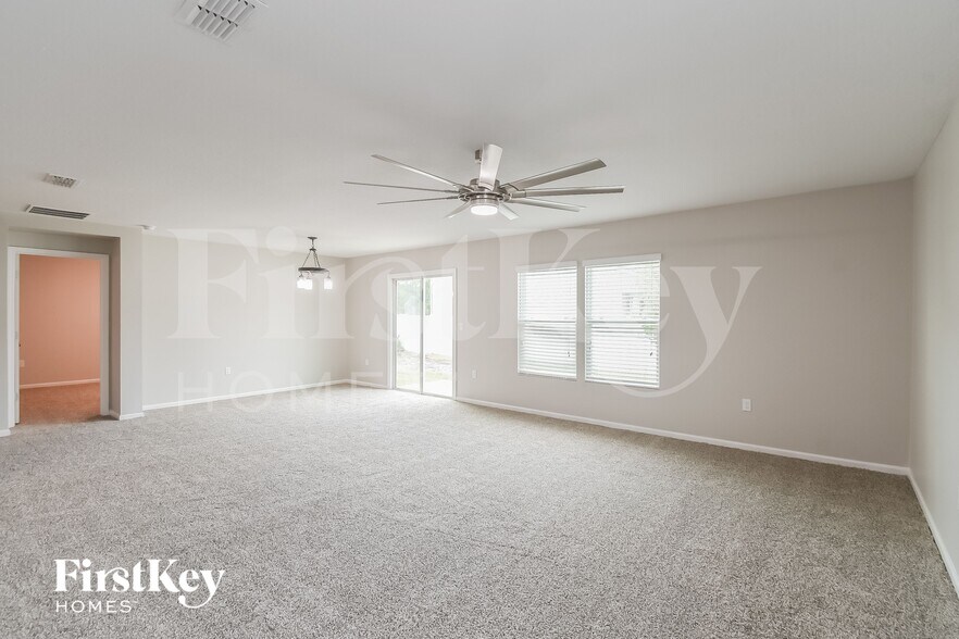 Building Photo - 1958 Tyson Lake Dr