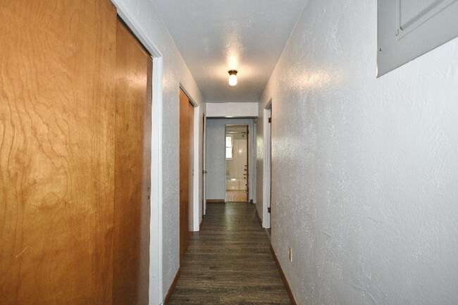 Building Photo - 2236 Brownsville Rd
