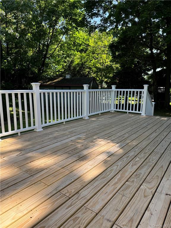 Building Photo - 33 Bentay Dr