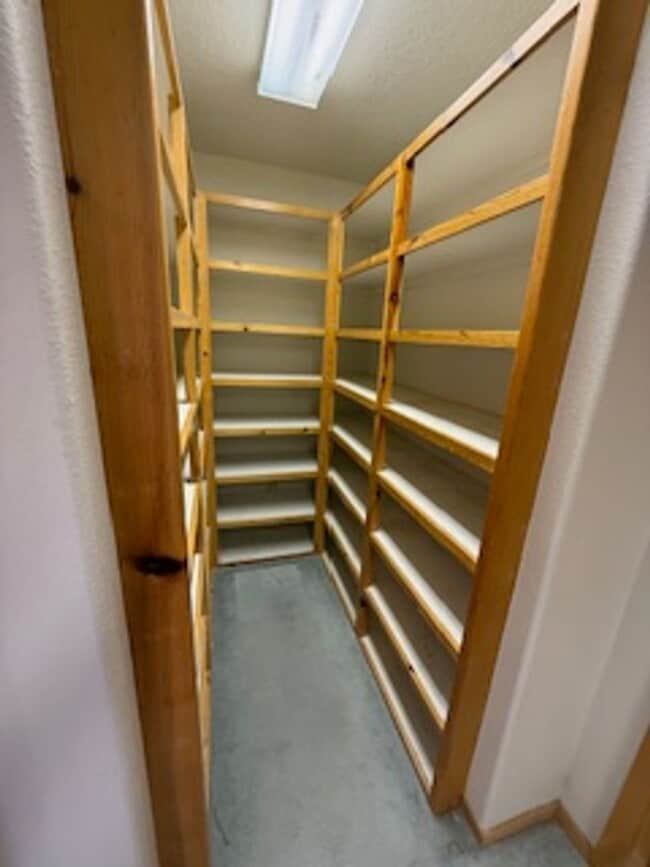 Building Photo - 5 Oriente Ct