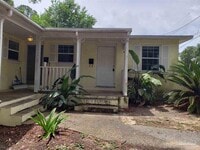 Building Photo - 204 Holmes Dr