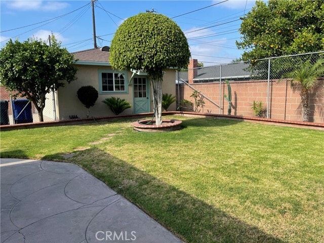 Building Photo - 6221 San Rafael Dr
