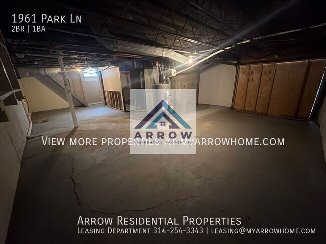 Building Photo - 1961 Park Ln