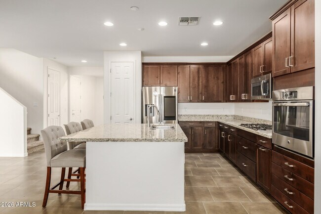 Building Photo - 5429 S Luiseno Blvd