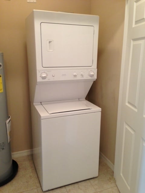Building Photo - 2 Bedroom, 2 Bath Condo @ Campus View Sout...