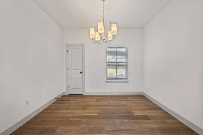 Building Photo - 1509 Padova Ave