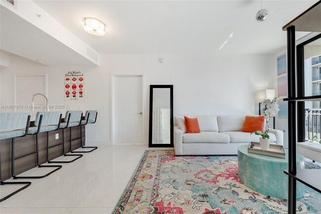 Primary Photo - 301 Altara Ave