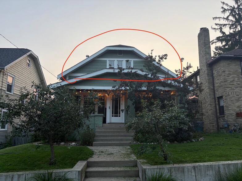 Building Photo - 1027 Benjamin Ave SE