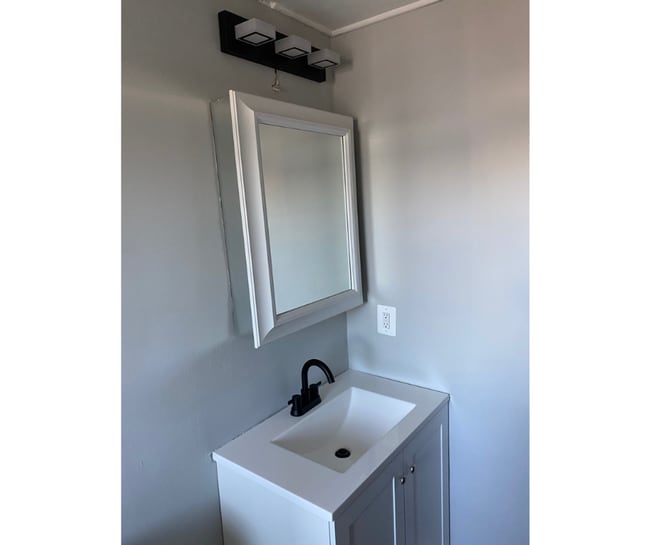 Building Photo - 1255 Sargeant St