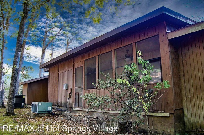 Building Photo - 3 br, 2 bath House - 26 Orantes Place