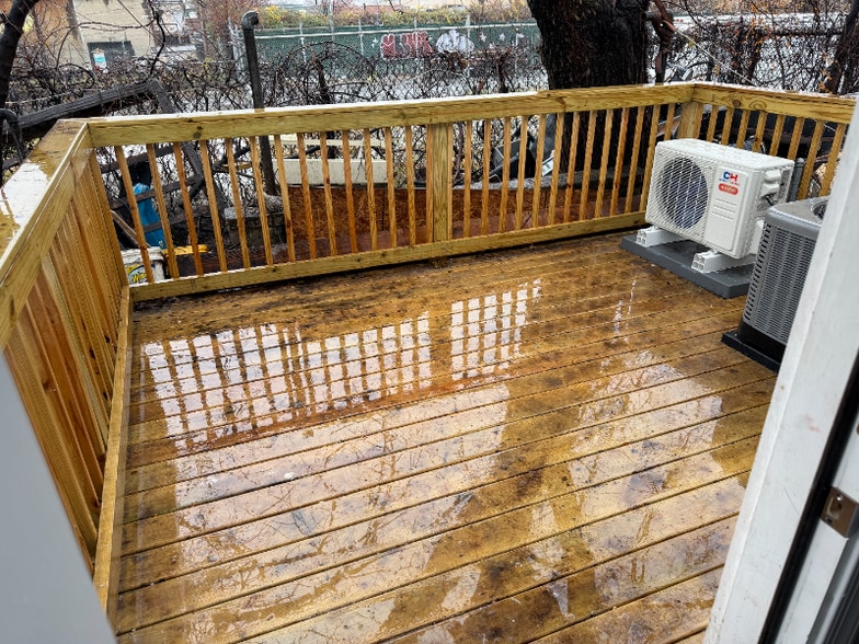 Building Photo - 3718 E Lombard St