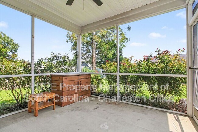 Building Photo - 407 Greywood Ln