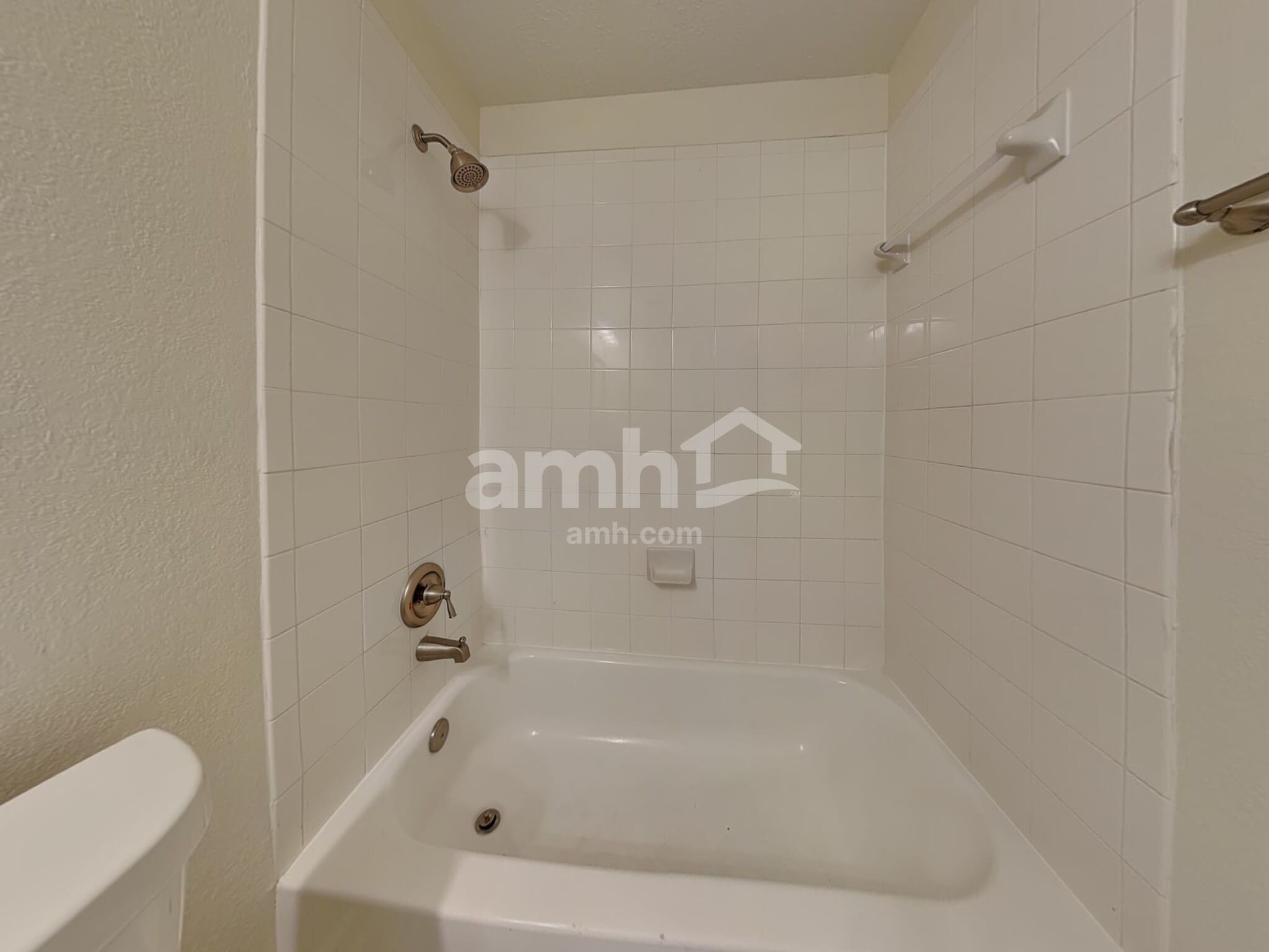 Building Photo - 18735 Westgate Park Dr