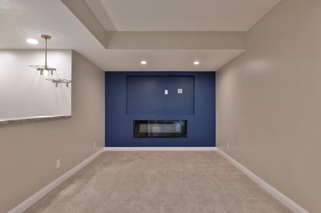 Building Photo - 1412 Leesland Dr