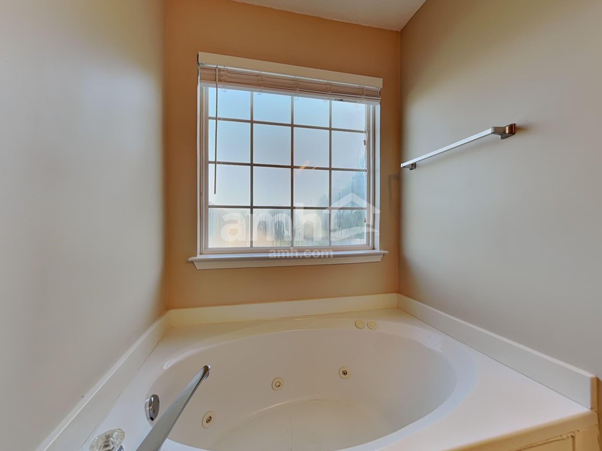 Building Photo - 7209 Cedar Forest Dr