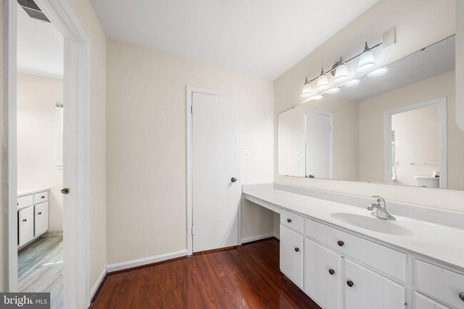 Building Photo - 222 Apple Blossom Ct