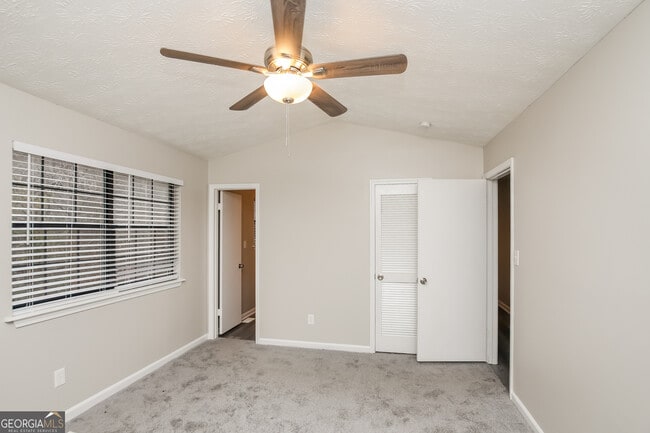 Building Photo - 1062 Buckboard Ct