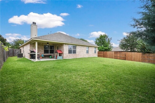 Building Photo - 4490 Heritage Well Ln