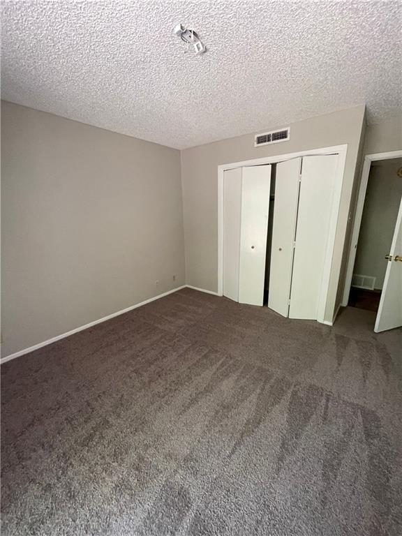 Building Photo - 1120 Hollow Creek Dr