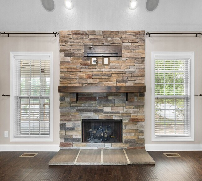 Building Photo - 1444 Brew Moss Dr