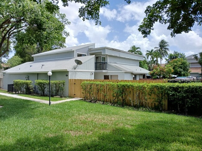 Primary Photo - 617 NW 132nd Terrace