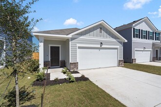 Building Photo - 700 Gemsbok Dr