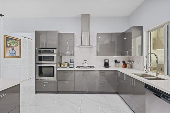 Building Photo - 10630 El Caballo Ct