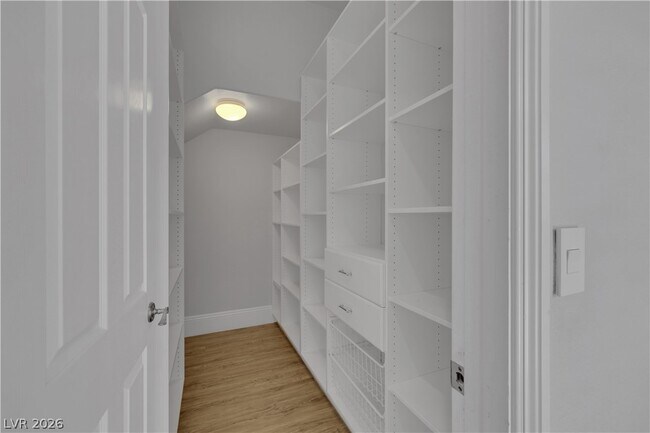 Building Photo - 1629 Saintsbury Dr