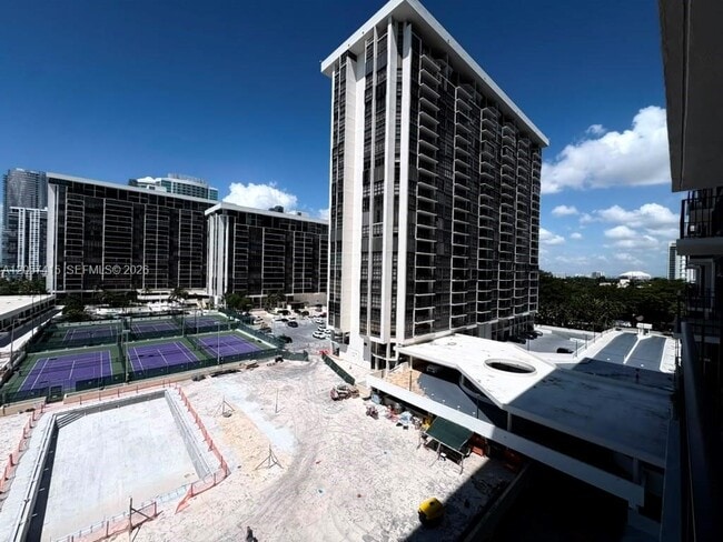 Building Photo - 1865 Brickell Ave