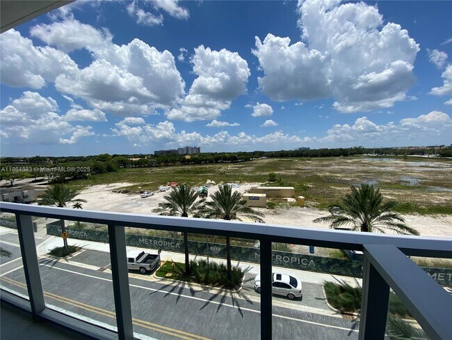 Building Photo - 2000 Metropica Wy