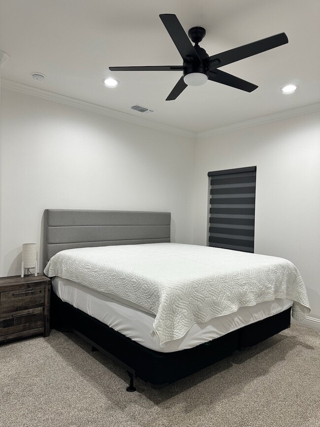 Building Photo - Custom built home in West Lubbock