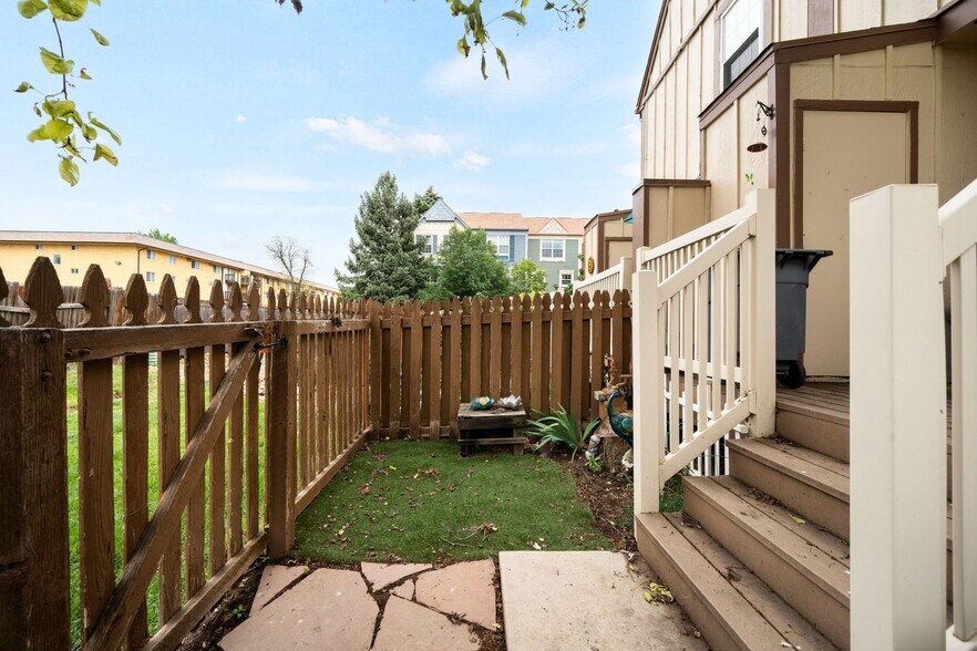 Building Photo - 11995 E Kepner Dr