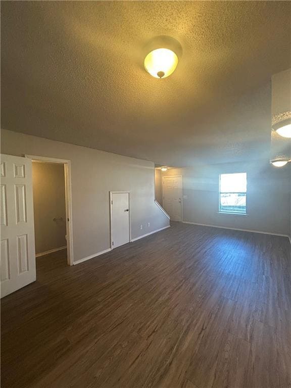 Building Photo - 520 N Betty Jo Dr