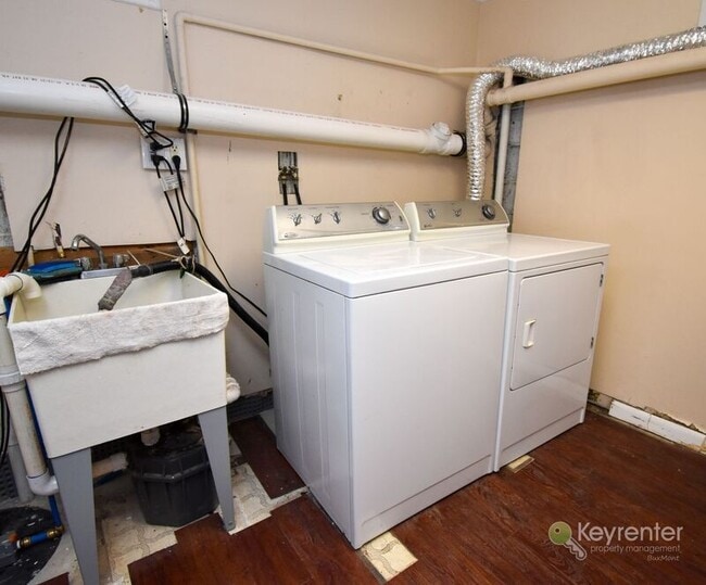 Building Photo - 981 Limekiln Rd