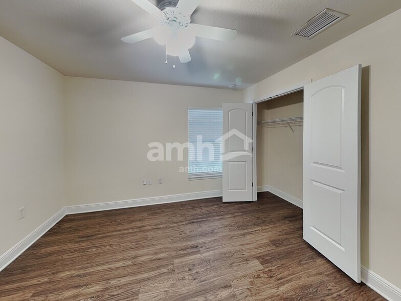 Building Photo - 10710 Standing Stone Dr