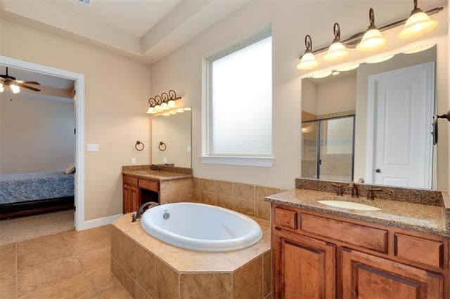 Building Photo - 12813 Sherbrooke Dr