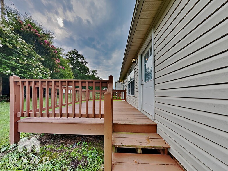 Building Photo - 4113 Ringtail Ct SE