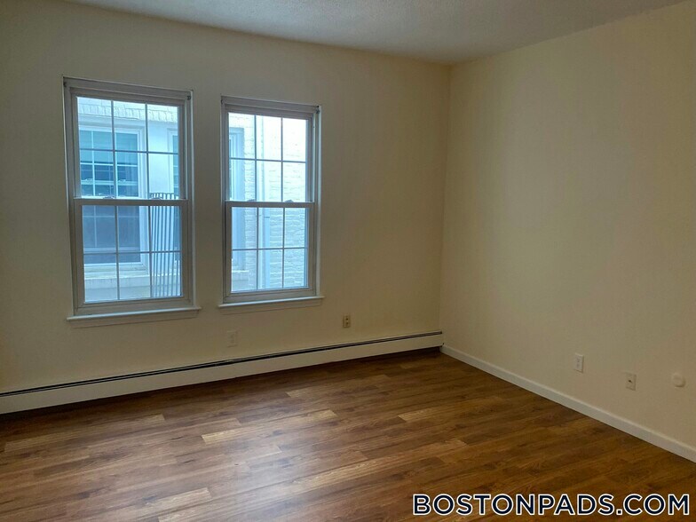 Building Photo - 66 S Huntington Ave