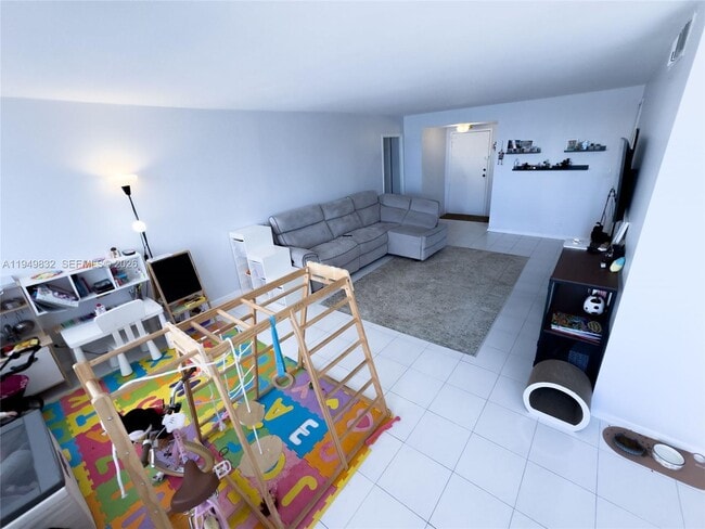 Building Photo - 250 174th St