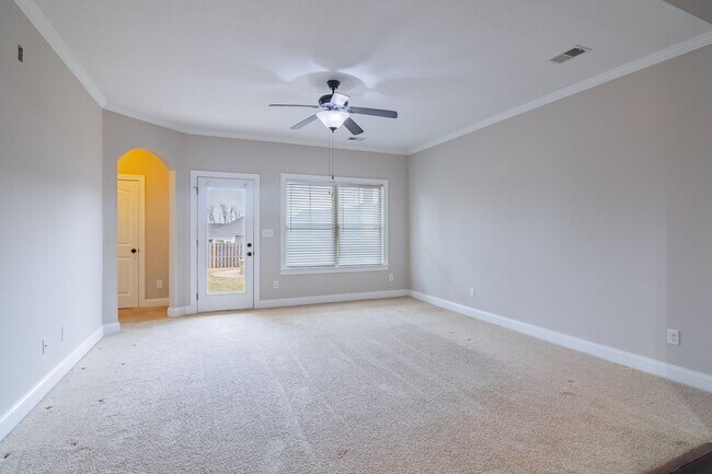 Building Photo - Perfect Family Home with Fenced Yard