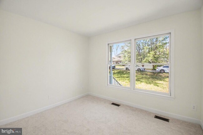 Building Photo - 232 Choptank Rd