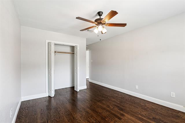 Building Photo - 519 Royal Crest Dr