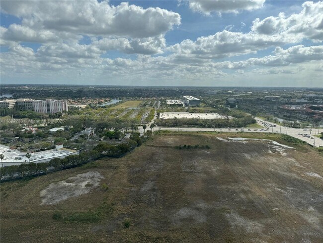 Building Photo - 2000 Metropica Wy