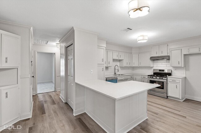 Building Photo - Rental Property