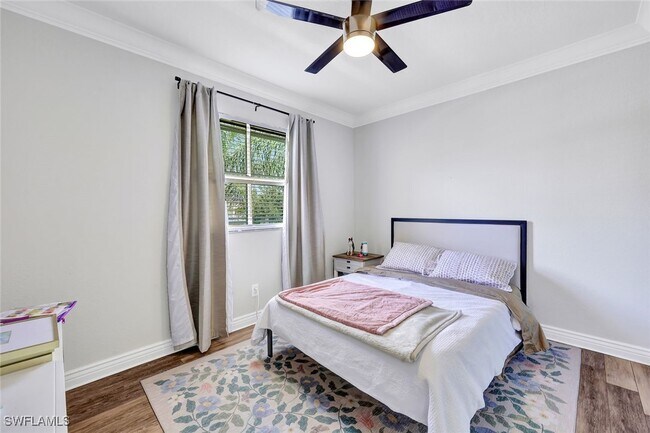 Building Photo - 1949 Par Dr