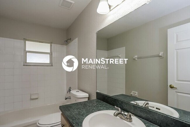 Building Photo - 5499 Moon Valley Dr