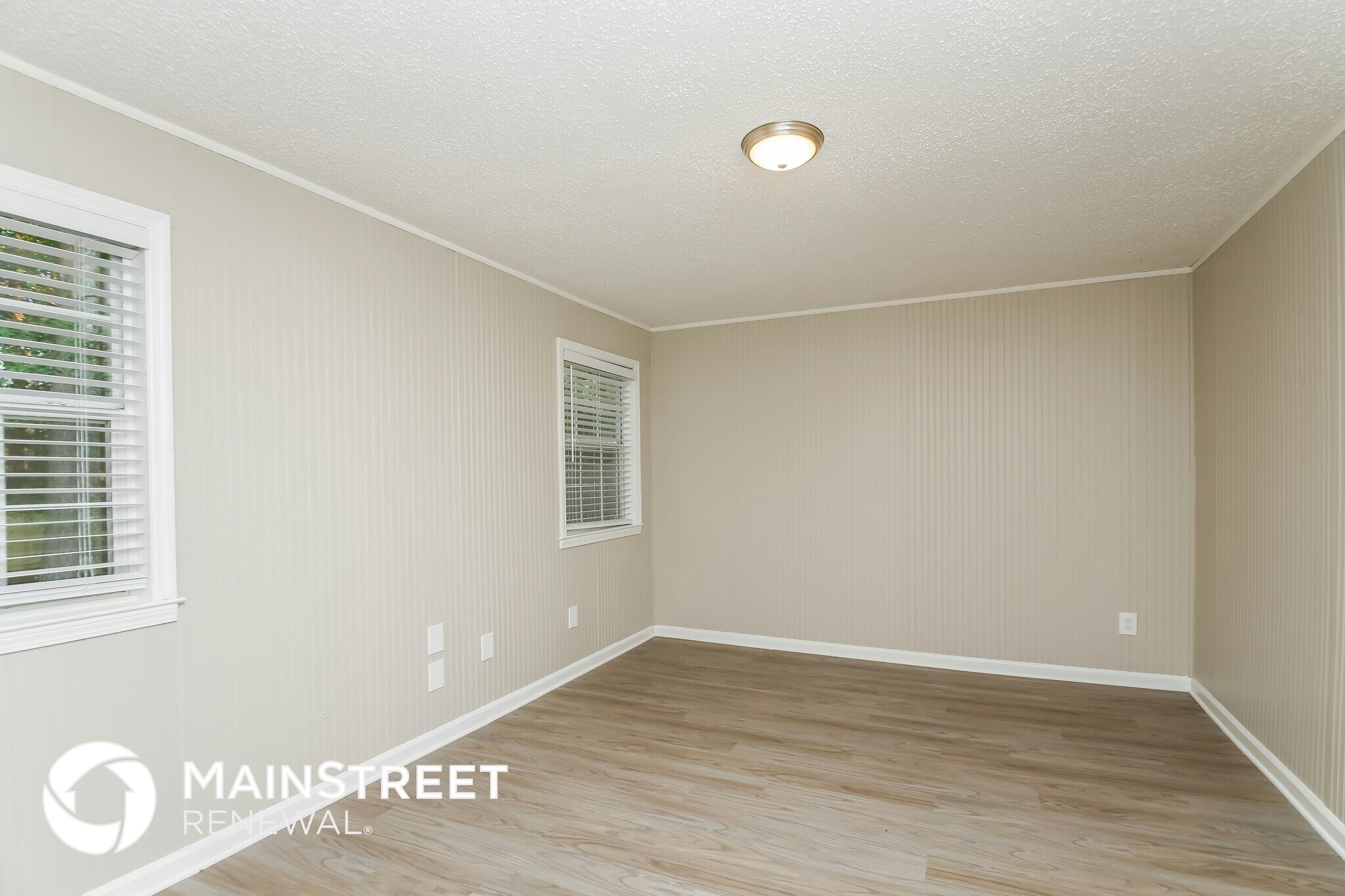 Building Photo - 5038 Hyacinth Ln